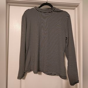 Black/White Stripe Long Sleeve